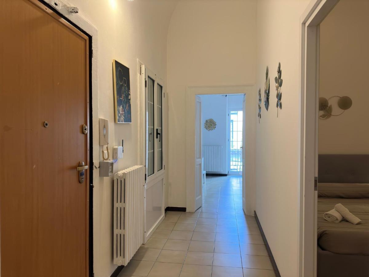 Cconforthotels Appartamento Crispi バーリ エクステリア 写真